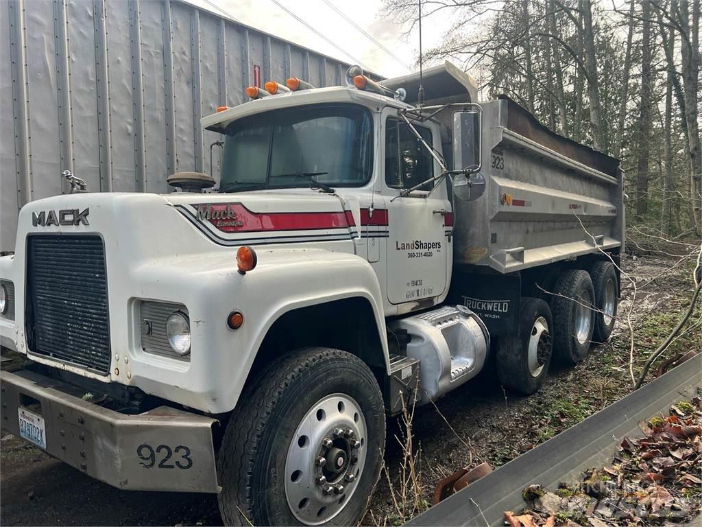Mack RD600 Φορτηγά Ανατροπή