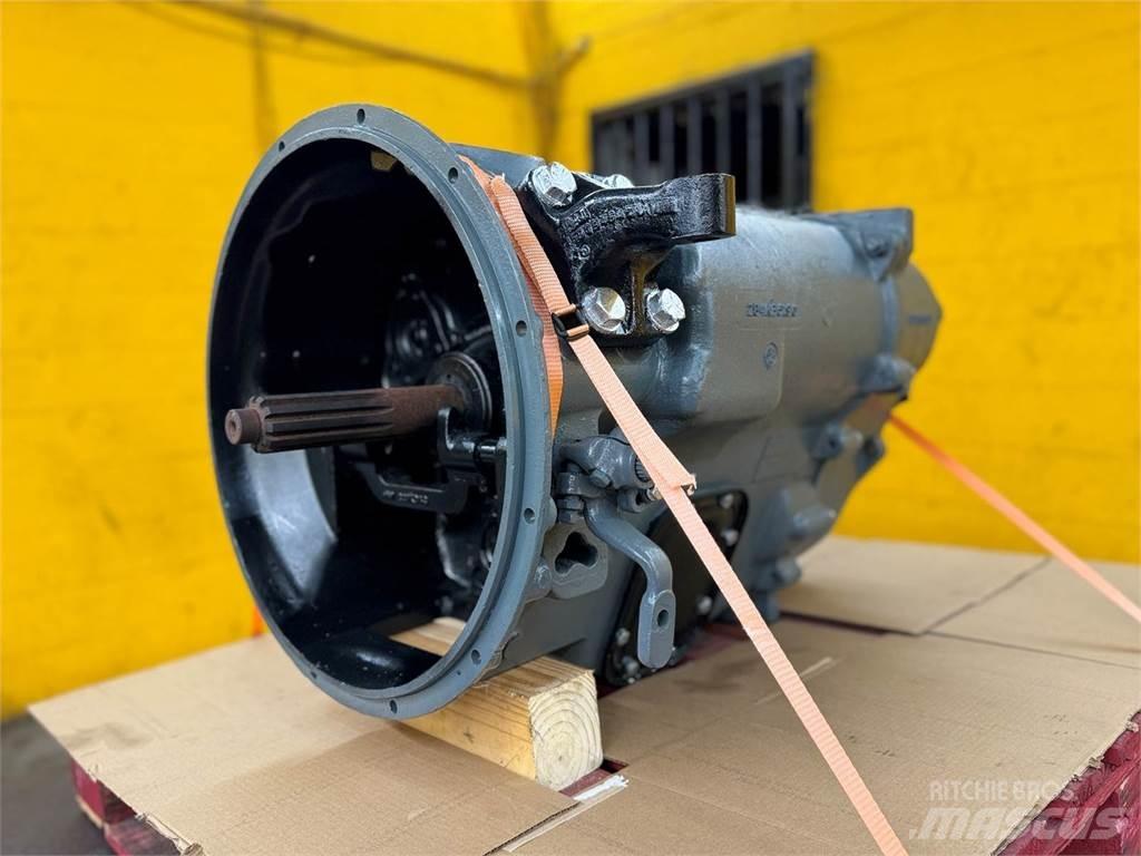 Mack T2100 Μετάδοση