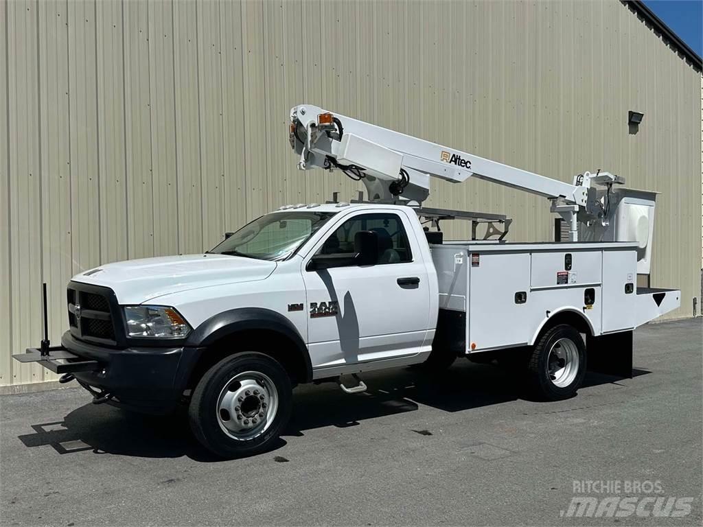 RAM 4500 Εναέριες πλατφόρμες τοποθετημένες σε φορτηγό