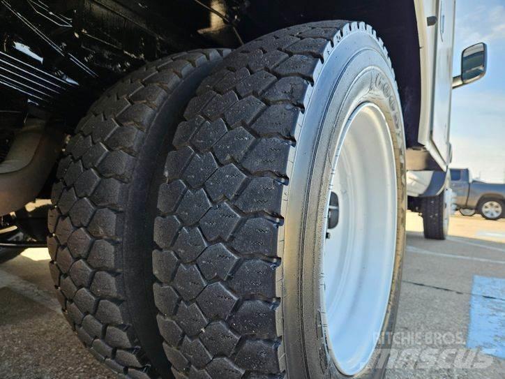 RAM 5500 Εναέριες πλατφόρμες τοποθετημένες σε φορτηγό