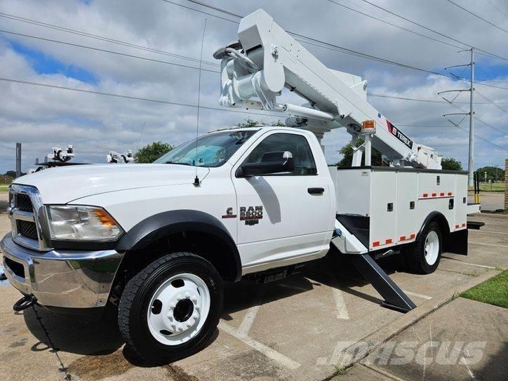 RAM 5500 Εναέριες πλατφόρμες τοποθετημένες σε φορτηγό