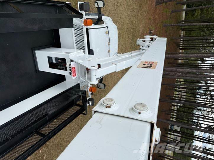 RAM 5500 Εναέριες πλατφόρμες τοποθετημένες σε φορτηγό