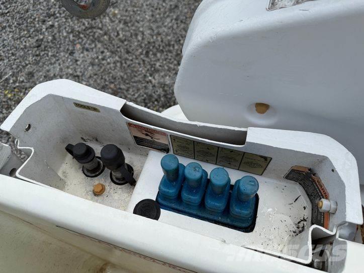 RAM 5500 Εναέριες πλατφόρμες τοποθετημένες σε φορτηγό