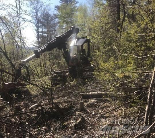 Valmet 921 Θεριζοαλωνιστικές μηχανές