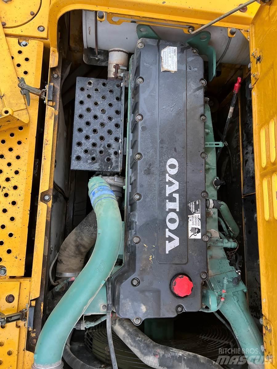 Volvo 460 Εκσκαφείς με ερπύστριες