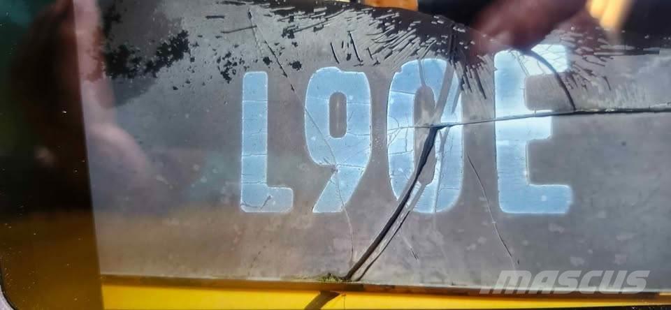 Volvo L90E Φορτωτές με λάστιχα (Τροχοφόροι)