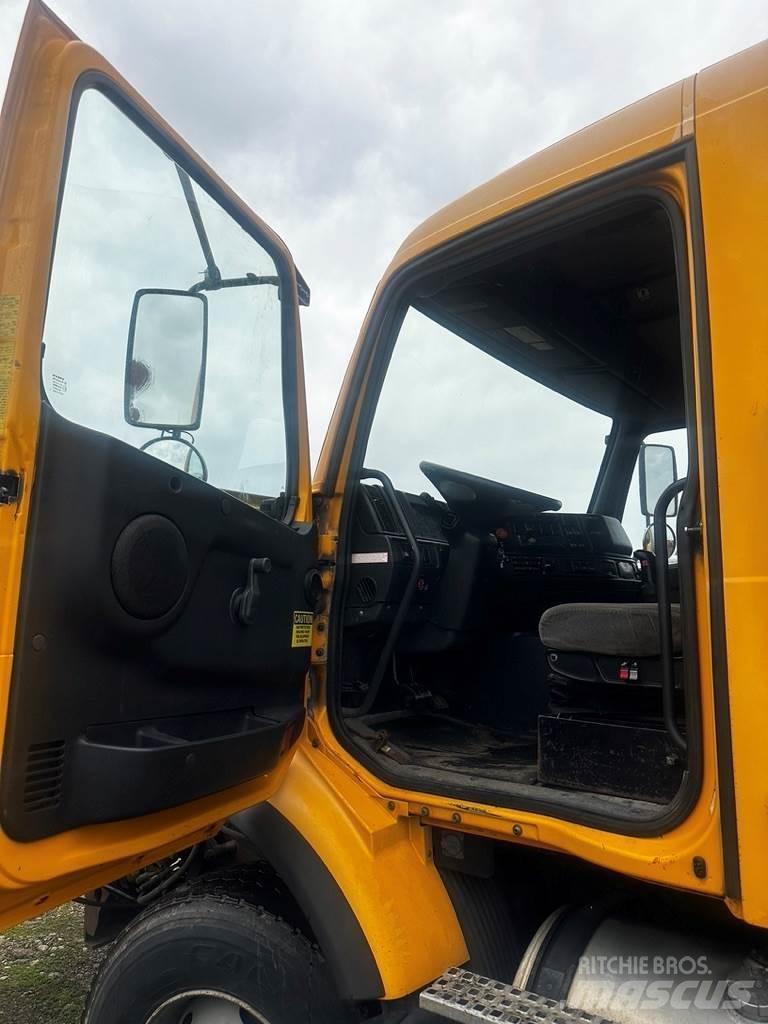 Volvo VHD Φορτηγά Ανατροπή