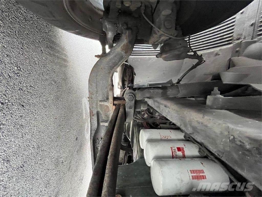 Volvo VNL Άξονες