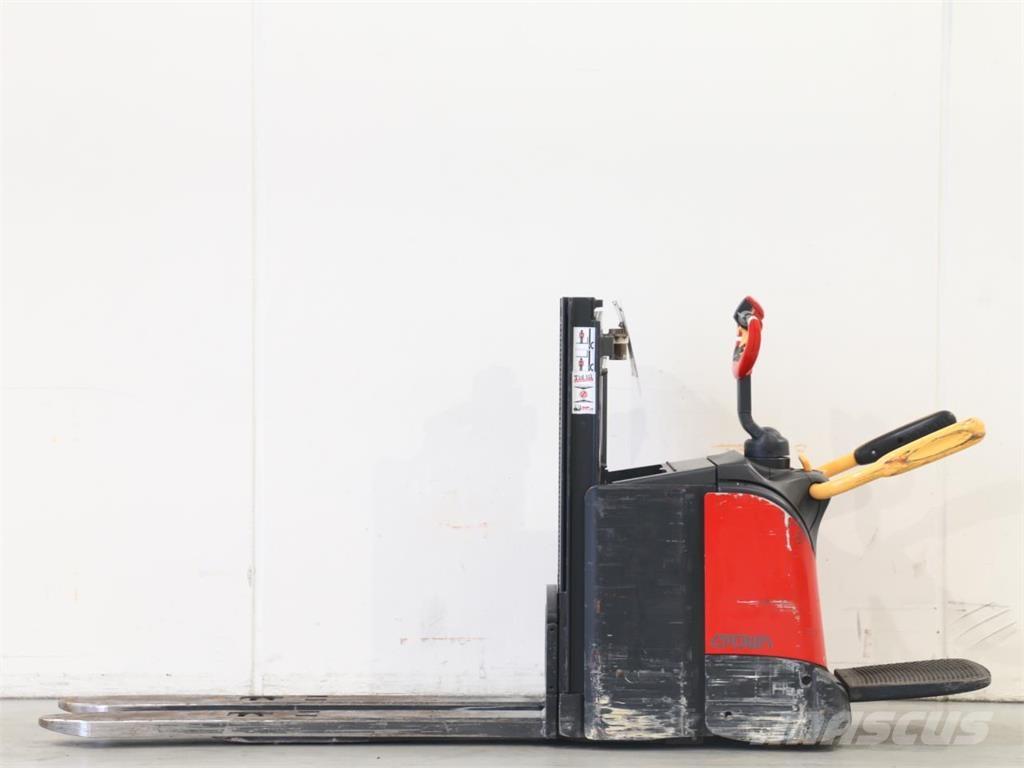 Crown DT3040-2,0-TL Παλετοφόρα πεζού χειριστή με ιστό