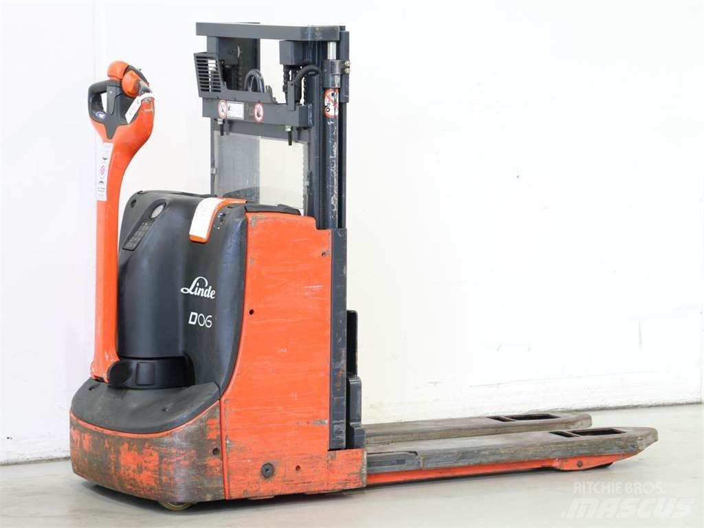 Linde D06/1160 Παλετοφόρα πεζού χειριστή με ιστό