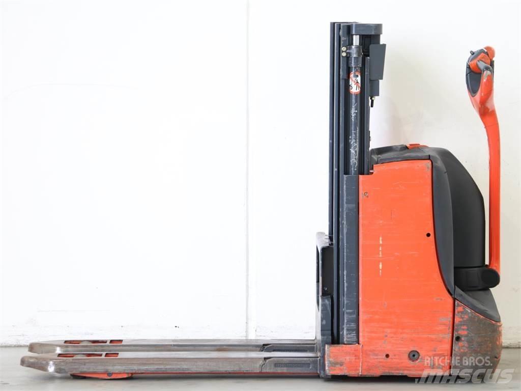 Linde D06/1160 Παλετοφόρα πεζού χειριστή με ιστό
