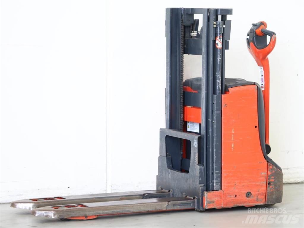 Linde D06/1160 Παλετοφόρα πεζού χειριστή με ιστό