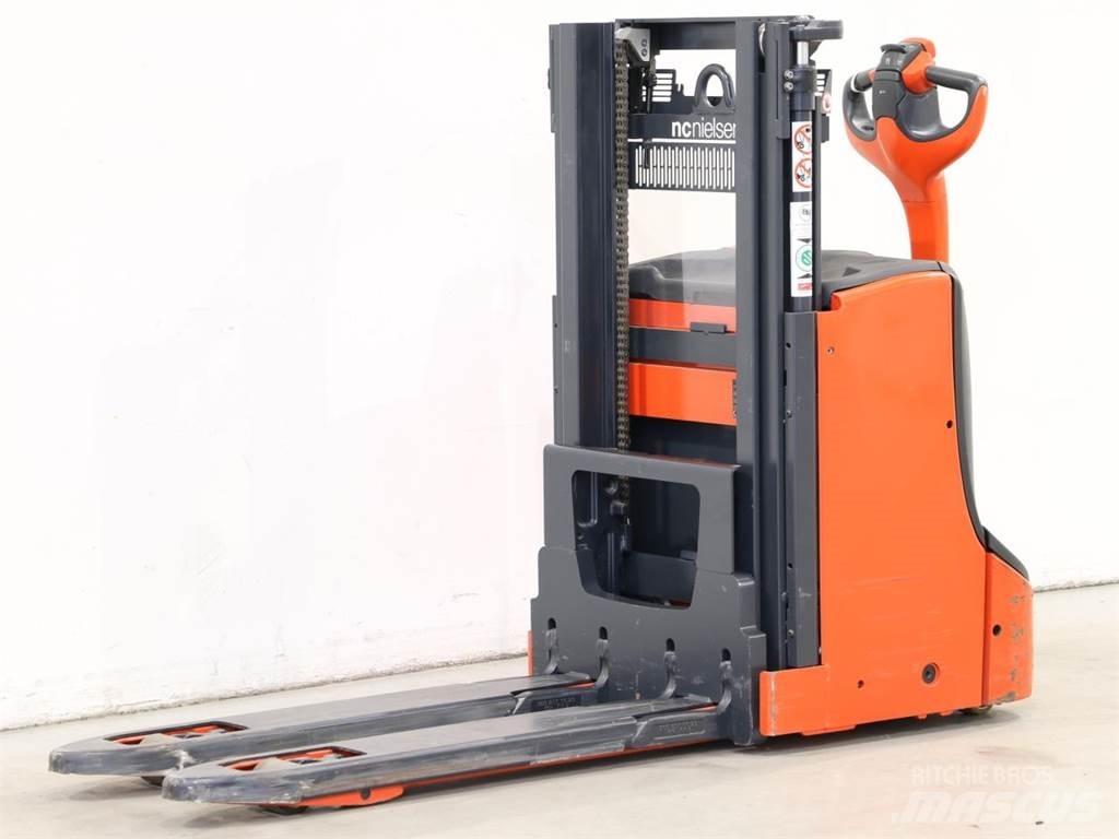 Linde D08/1160 Παλετοφόρα πεζού χειριστή με ιστό