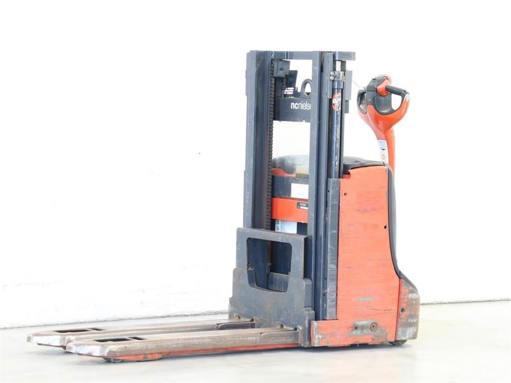 Linde D08/1160-00 Παλετοφόρα πεζού χειριστή με ιστό