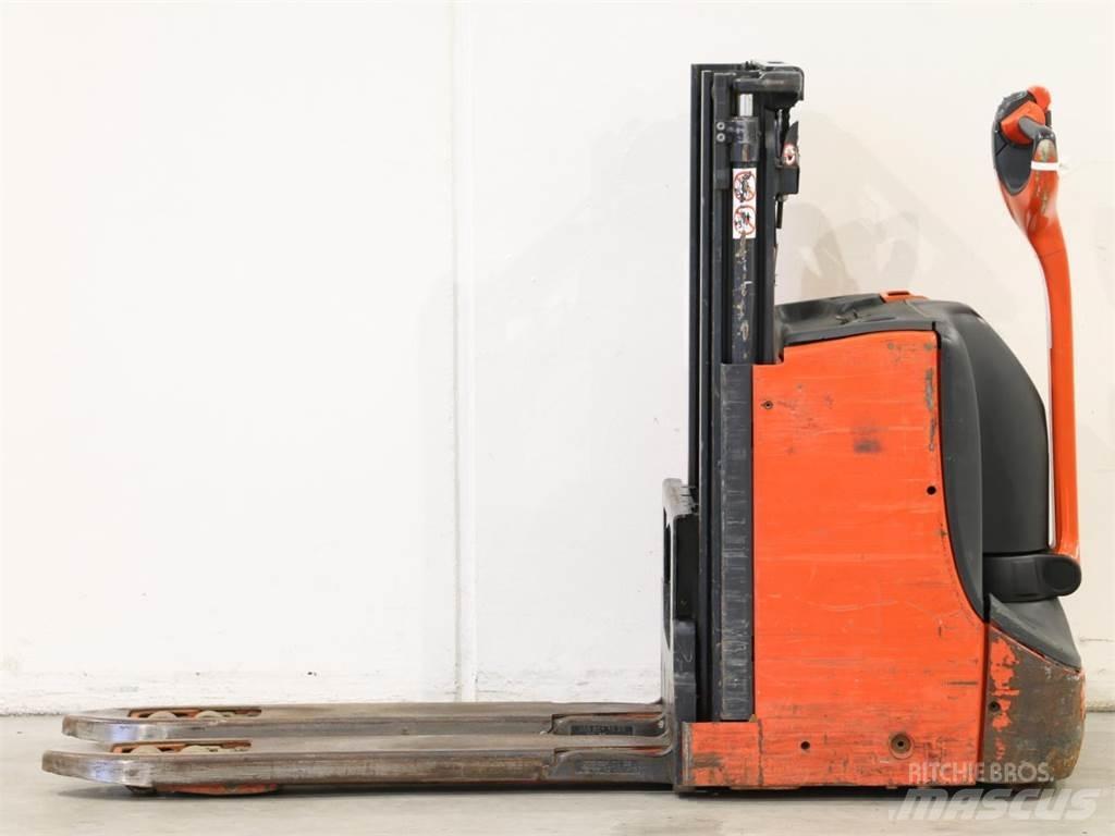 Linde D08/1160-00 Παλετοφόρα πεζού χειριστή με ιστό