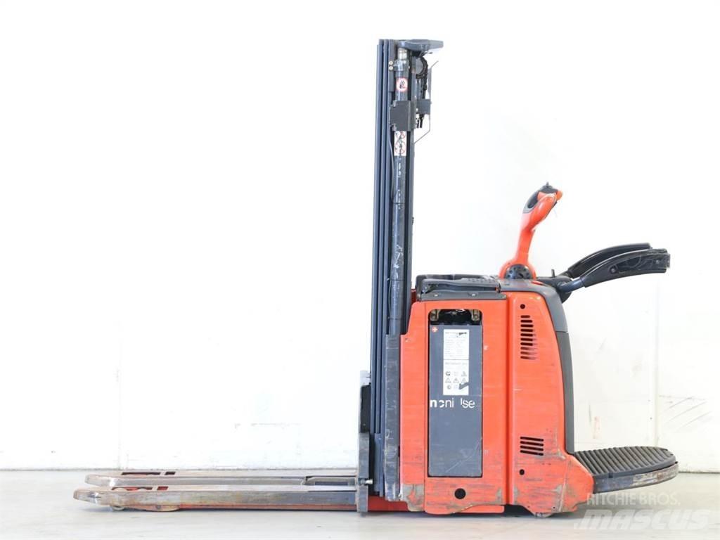 Linde D12AP/133 Παλετοφόρα πεζού χειριστή με ιστό