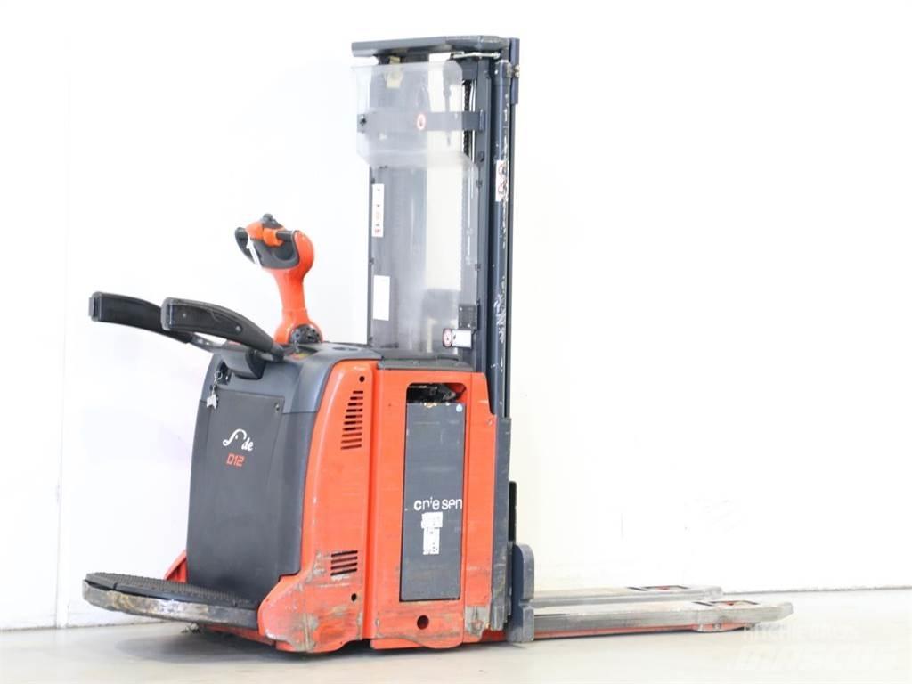 Linde D12AP/133 Παλετοφόρα πεζού χειριστή με ιστό