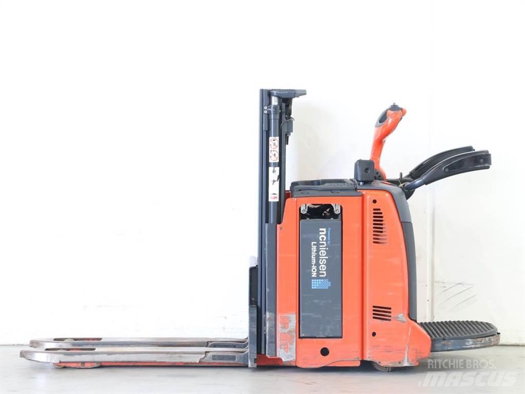 Linde D12HPAP/133-00 Παλετοφόρα πεζού χειριστή με ιστό