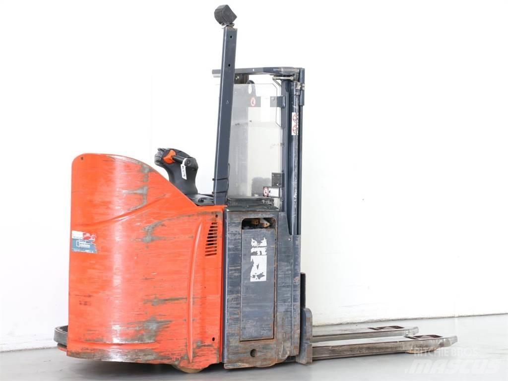 Linde D12SP/133 Παλετοφόρα πεζού χειριστή με ιστό