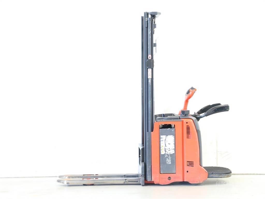 Linde L12AP/133-00 Παλετοφόρα πεζού χειριστή με ιστό