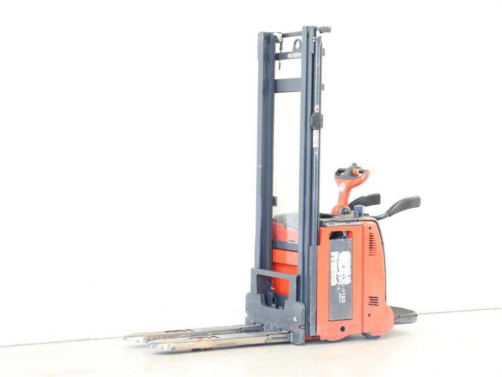 Linde L12AP/133-00 Παλετοφόρα πεζού χειριστή με ιστό