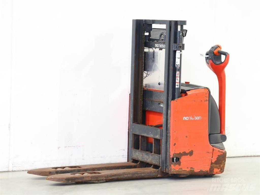 Linde L12I/1172 Παλετοφόρα πεζού χειριστή με ιστό