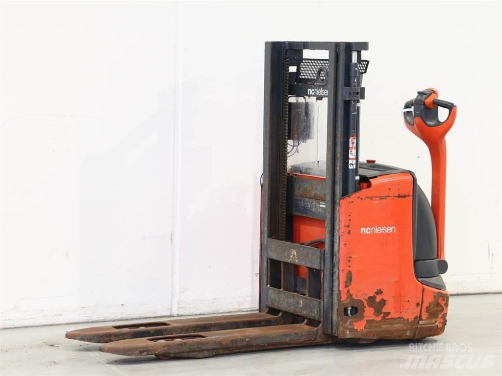 Linde L12I/1172 Παλετοφόρα πεζού χειριστή με ιστό