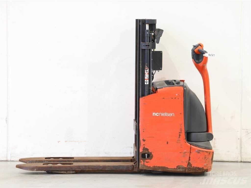 Linde L12I/1172 Παλετοφόρα πεζού χειριστή με ιστό
