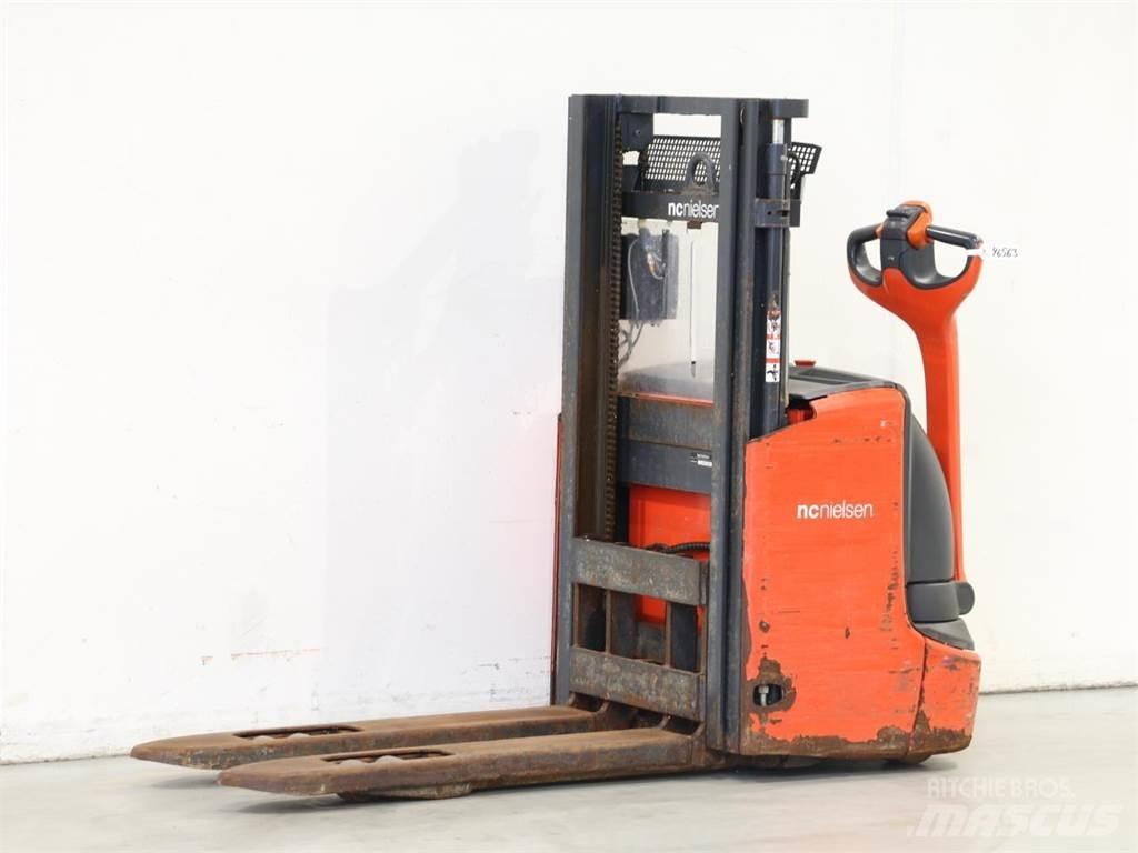 Linde L12I/1172 Παλετοφόρα πεζού χειριστή με ιστό