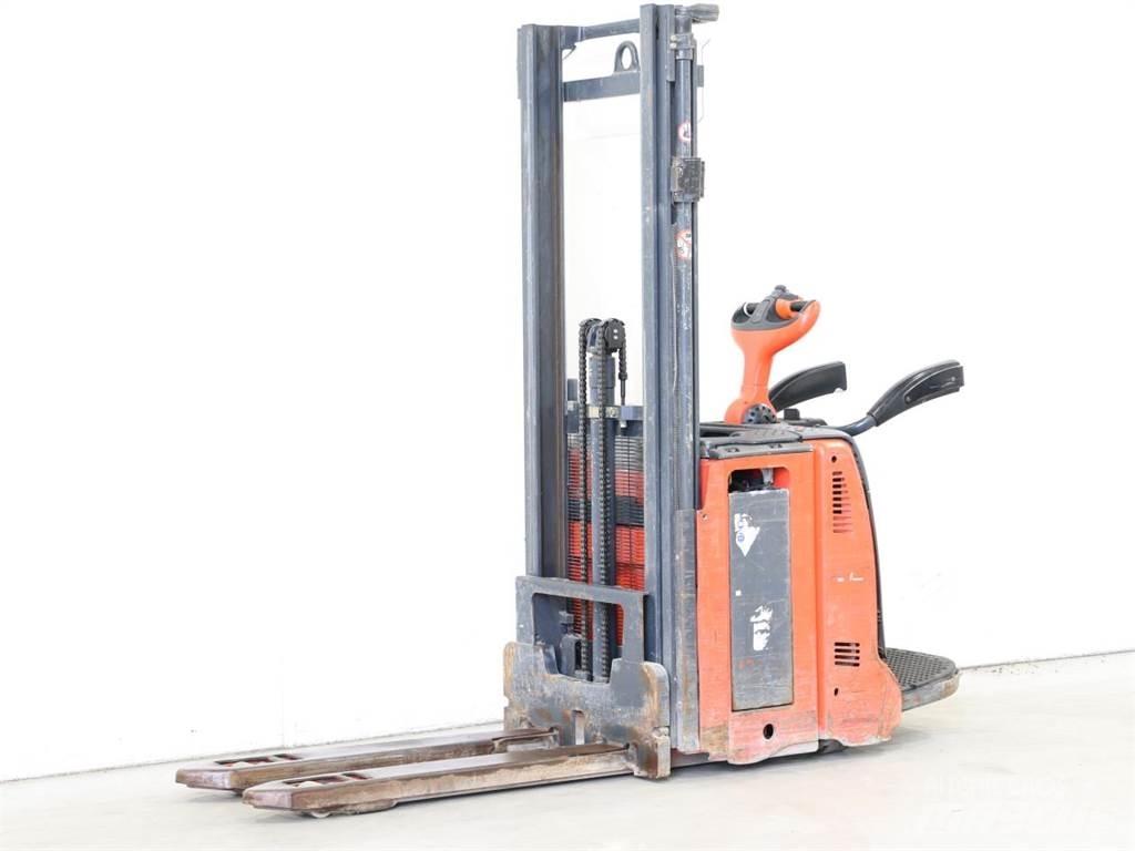 Linde L12LAP/133 Παλετοφόρα πεζού χειριστή με ιστό