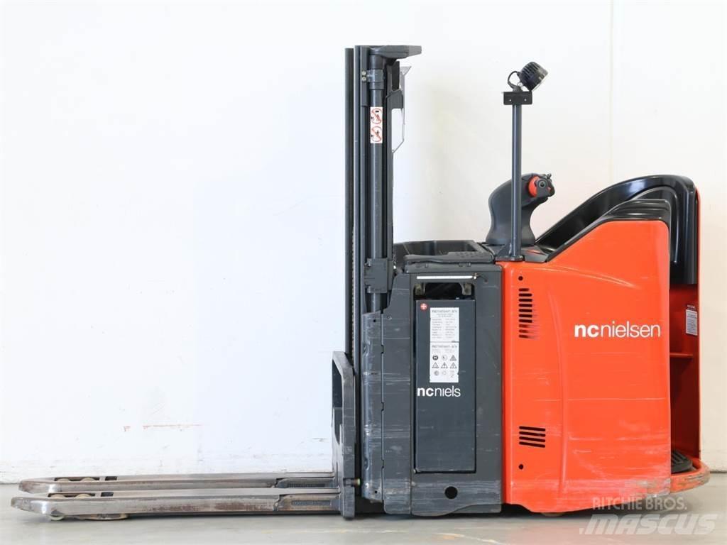 Linde L12LSP/133 Παλετοφόρα πεζού χειριστή με ιστό