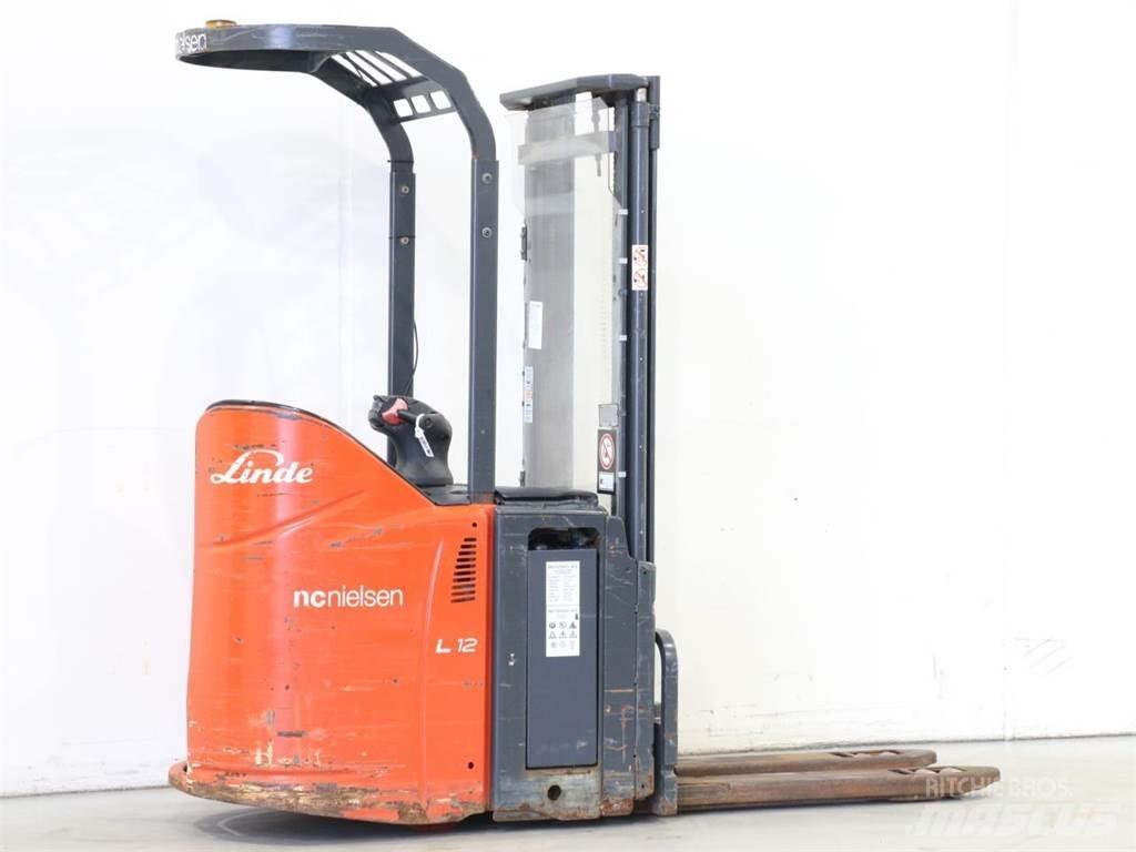 Linde L12LSP/133 Παλετοφόρα πεζού χειριστή με ιστό