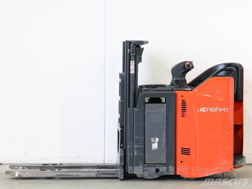 Linde L12SP/133-00 Παλετοφόρα πεζού χειριστή με ιστό