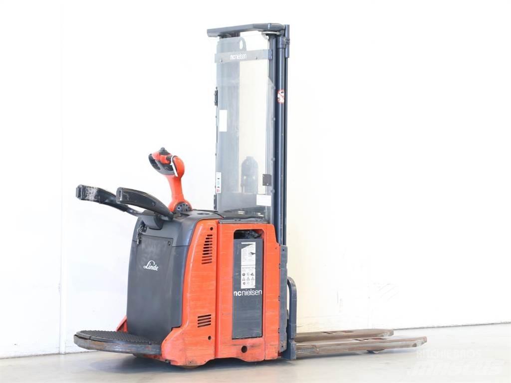 Linde L14AP/133 Παλετοφόρα πεζού χειριστή με ιστό