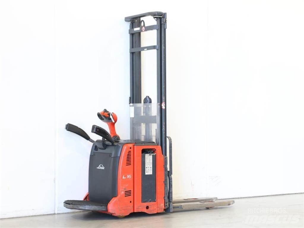 Linde L14AP/133 Παλετοφόρα πεζού χειριστή με ιστό