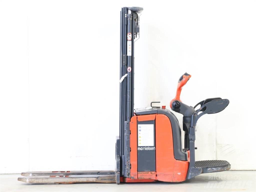 Linde L14API/372 Παλετοφόρα πεζού χειριστή με ιστό