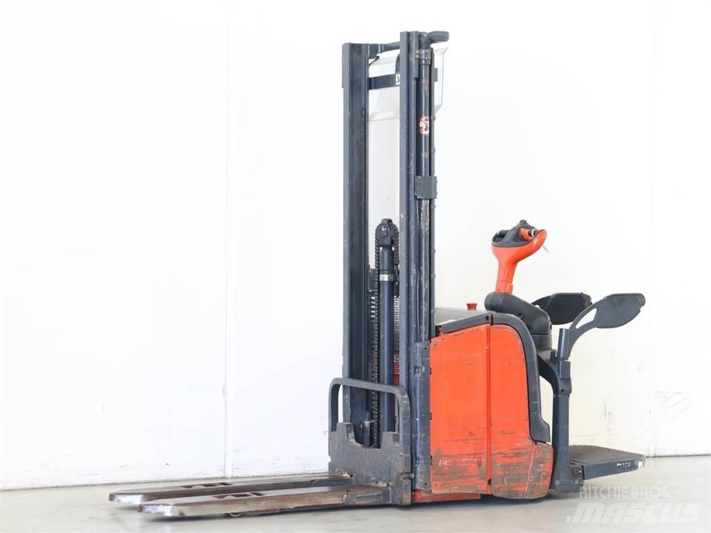 Linde L14API/372 Παλετοφόρα πεζού χειριστή με ιστό
