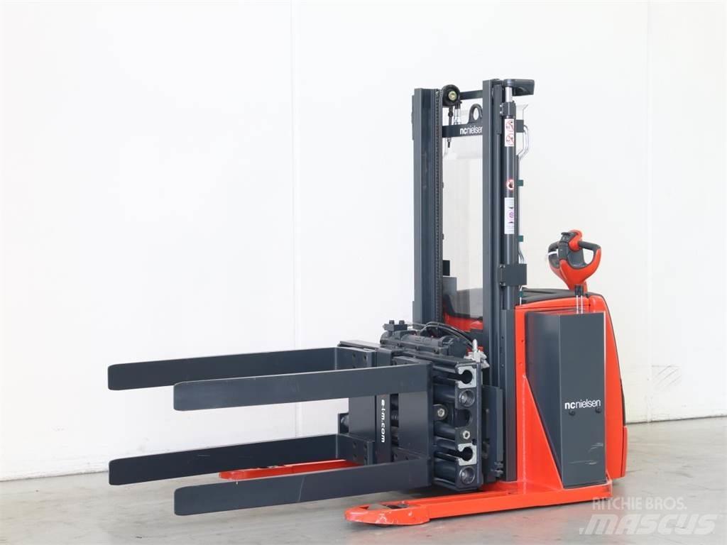 Linde L20/1173-01 Παλετοφόρα πεζού χειριστή με ιστό