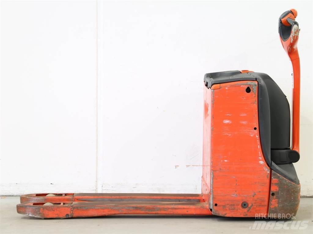 Linde T16/1152 Παλετοφόρα πεζού χειριστή με ιστό