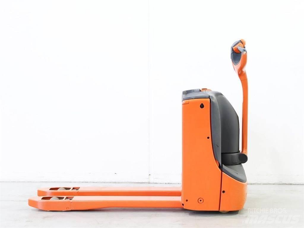 Linde T16/1152 Παλετοφόρα πεζού χειριστή με ιστό