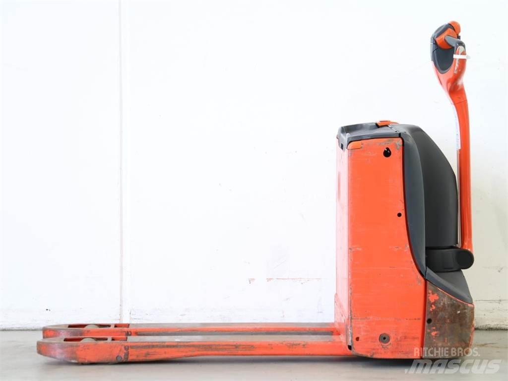 Linde T16/1152 Παλετοφόρα πεζού χειριστή με ιστό