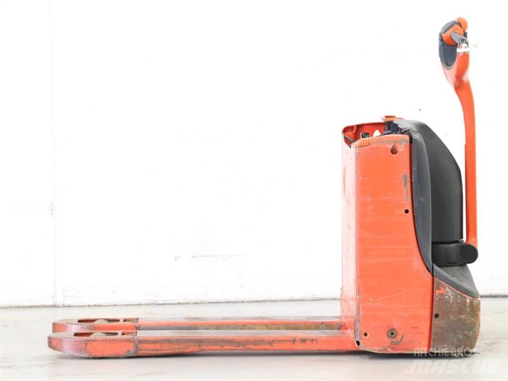 Linde T16/1152 Παλετοφόρα πεζού χειριστή με ιστό