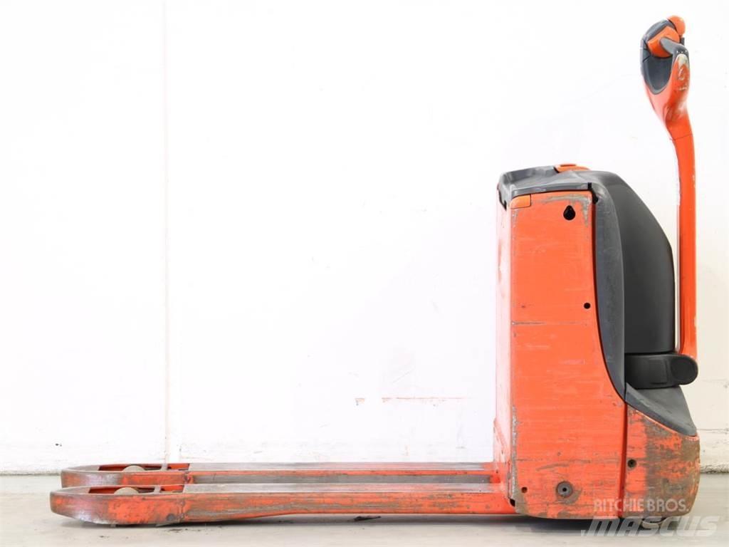 Linde T16/1152 Παλετοφόρα πεζού χειριστή με ιστό