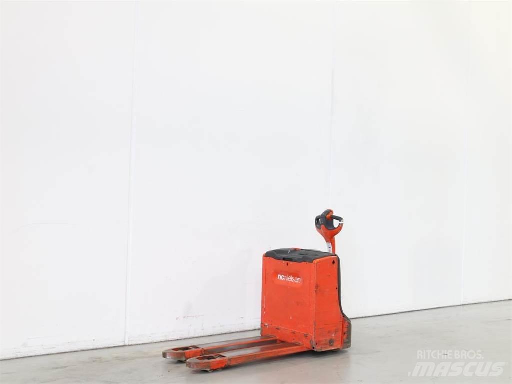 Linde T16/1152 Παλετοφόρα πεζού χειριστή με ιστό