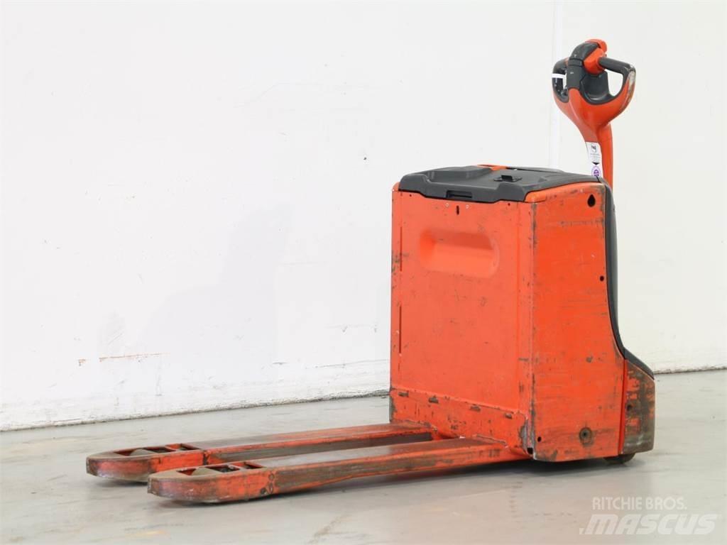 Linde T16/1152 Παλετοφόρα πεζού χειριστή με ιστό