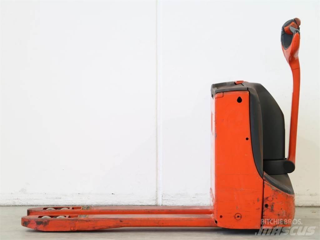 Linde T16/1152 Παλετοφόρα πεζού χειριστή με ιστό