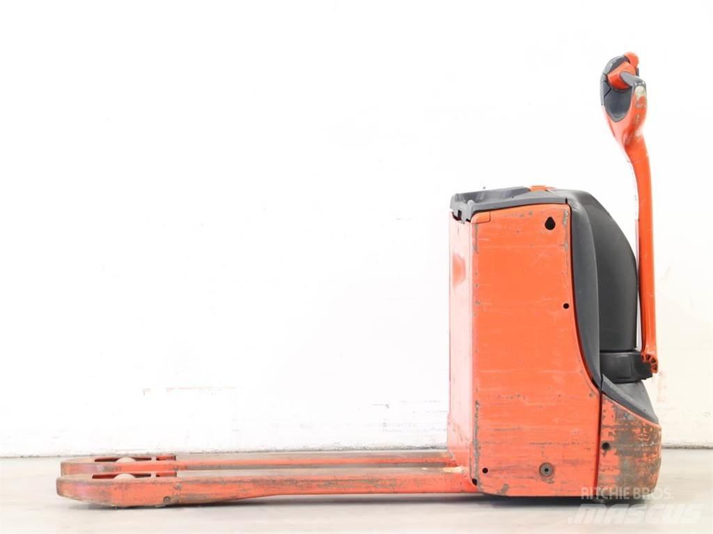 Linde T16/1152 Παλετοφόρα πεζού χειριστή με ιστό