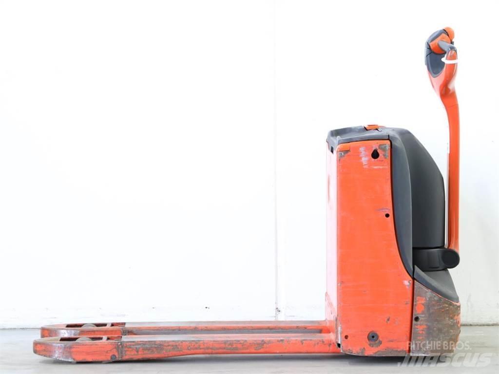 Linde T16/1152 Παλετοφόρα πεζού χειριστή με ιστό