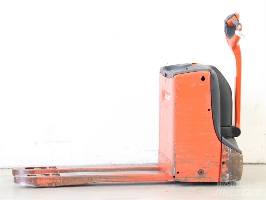 Linde T16/1152-00 Παλετοφόρα πεζού χειριστή με ιστό