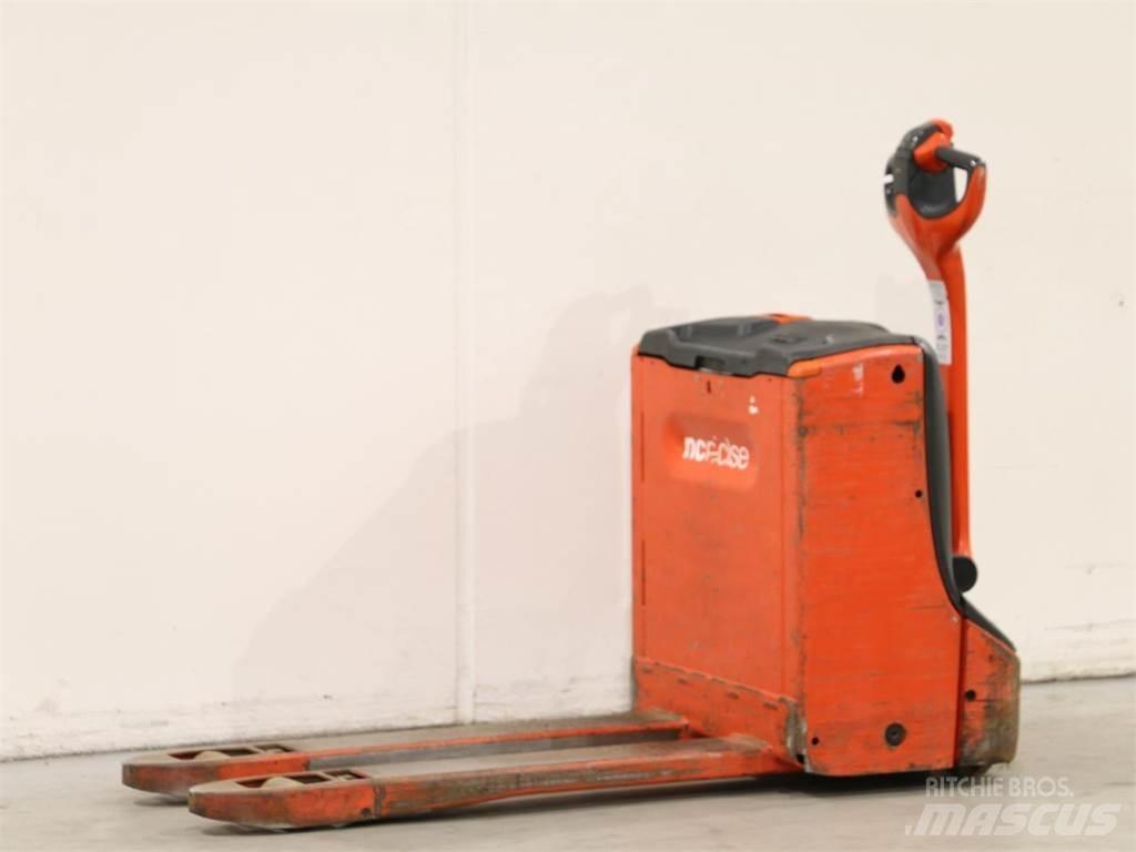 Linde T16/1152-00 Παλετοφόρα πεζού χειριστή με ιστό
